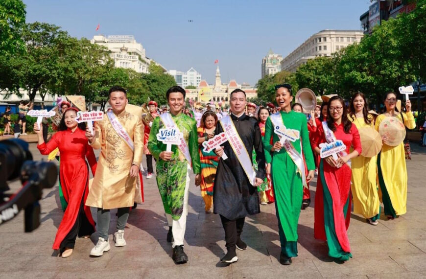 The vibrant parade of stunning Ao Dai designs in Ao Dai Festival 2023